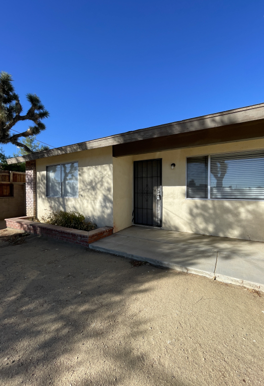 7190 Airway Ave #A, Yucca Valley