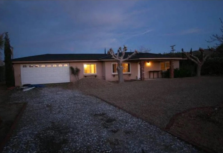 7523 Barberry Ave, Yucca Valley, Ca 92284