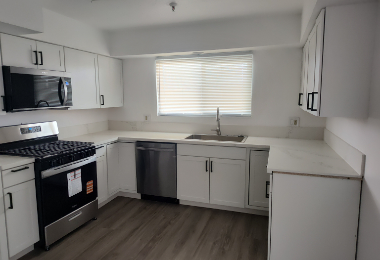 7311 Apache Trl #9, Yucca Valley, Ca 92284