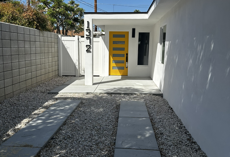 1372 E Camino Primrose, Palm Springs, CA 92264